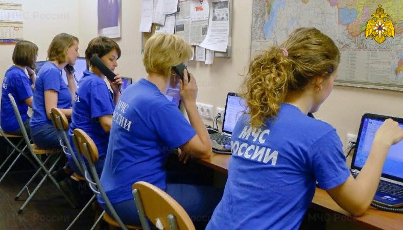 Психологи МЧС России за 3 месяца приняли более 10 тыс. звонков на «горячую линию» по COVID-19