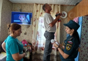 Дома жителей Урала, Сибири и Дальнего Востока оснащают современными средствами обнаружения пожара (фото)